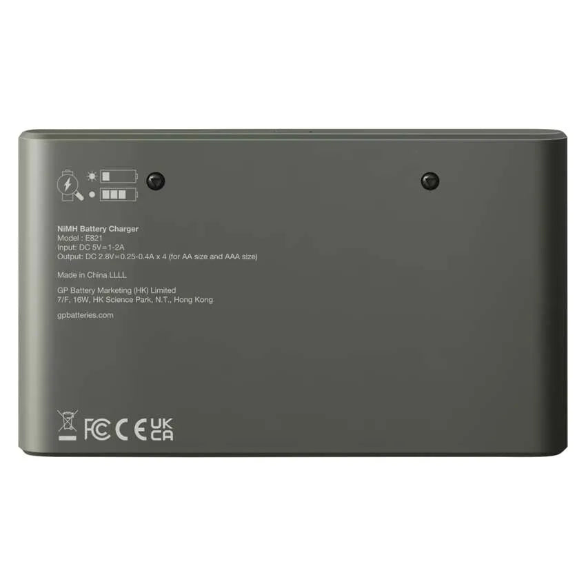 GP nabíjačka batérií Eco E821 + 4× AA 2100 + 4× AAA 850