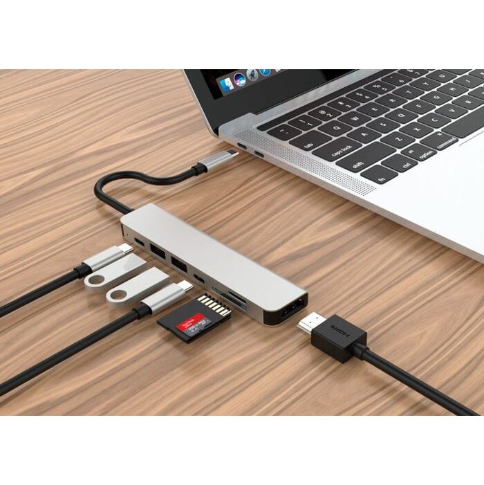 Prepojovací USB-C húb, 2×USB 3.0,2×USB-C,SD,microSD,HDMI, hliník