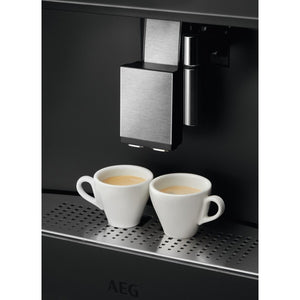 Vstavný kávovar AEG Mastery KKB894500B